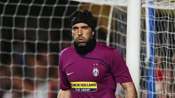 乐天桃猿在 2025 台湾大赛第五战凭借林泓育的再见本垒打，夺得乐天接手后首座总冠军