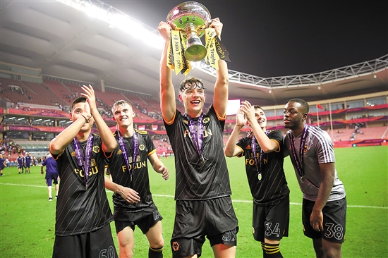 解析巴尔的摩金莺队的选秀魔力如何通过高位选秀储备内野人才