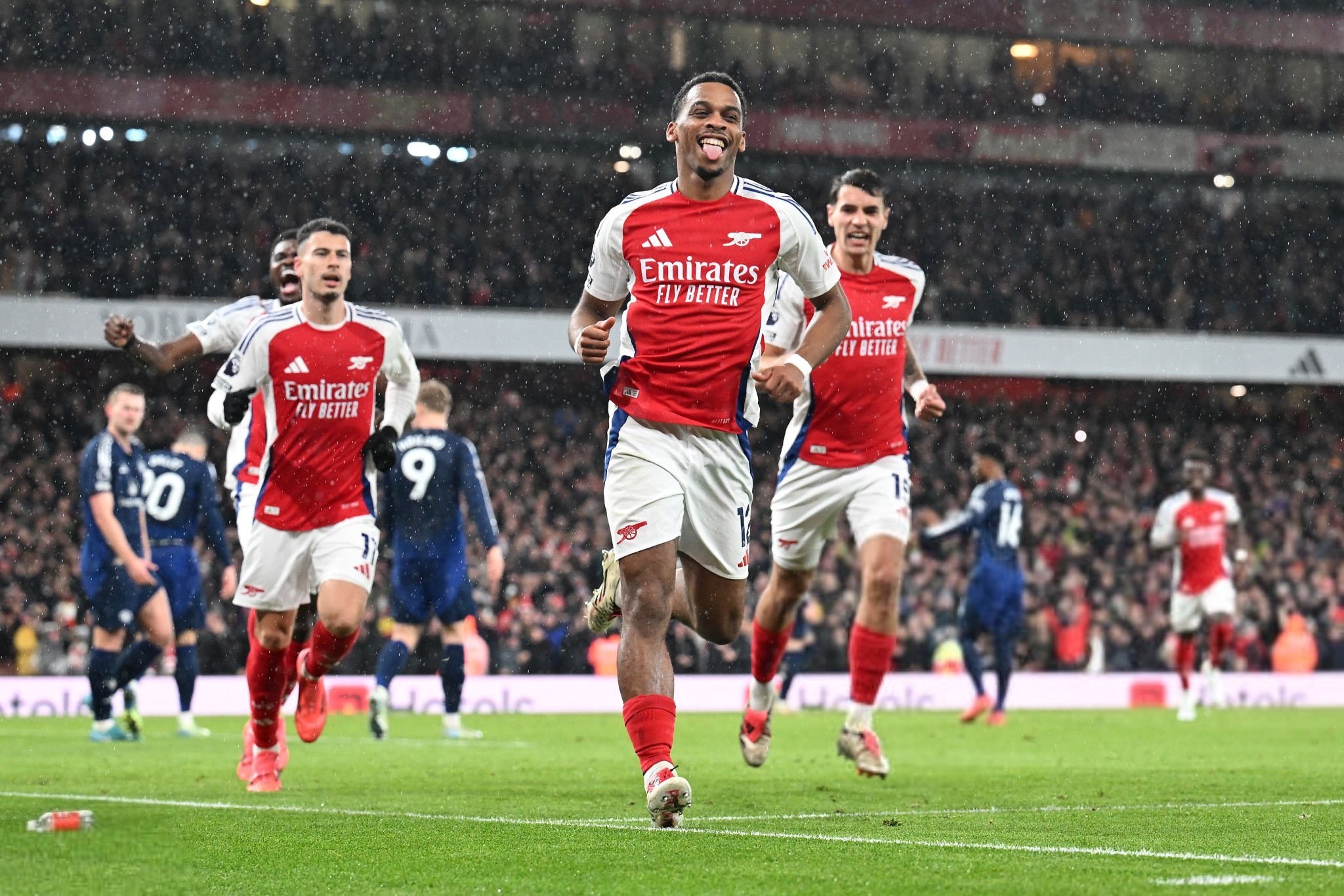 手感火热！小波特半场三分7中4，狂砍22分，带队领先对手